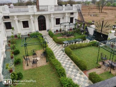 Madhu Vilas Palace Sariska