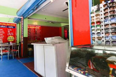 OYO Flagship 23665 Hotel Ajay