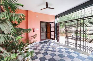 OYO 61968 The Rising Shot