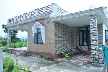 OYO HOME 92078 Pinky Homestay