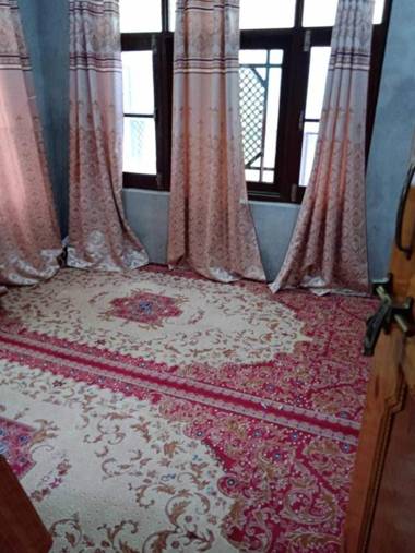 POP HOME 92683 Tabasum Homestay