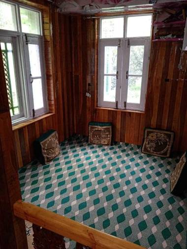 POP HOME 92683 Tabasum Homestay