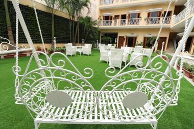 HOTEL MOHAN CONTIENENTAL