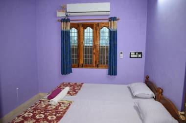 Rainbow Guest House Tiruvannamalai