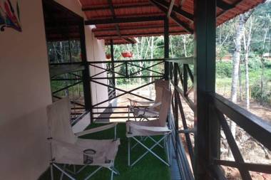 Sansree's Puzhakkal Riverview Cottage