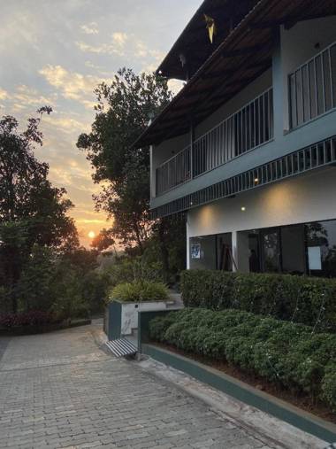 MAKARA AYURVEDA HILL RESORT