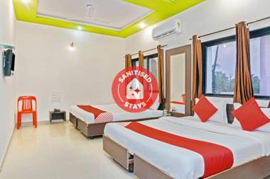 OYO 24551 Hotel Shirdi Sai Inn