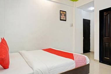OYO 24551 Hotel Shirdi Sai Inn