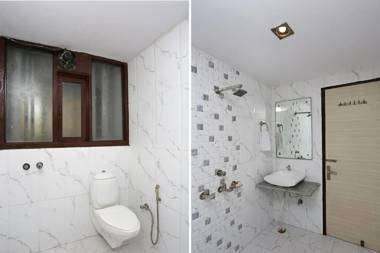 OYO 10733 Hotel Kingdom of Sai