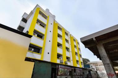 Collection O 37401 Hotel Shirdi Park Inn