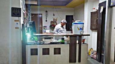 OYO 84756 Munot Residency