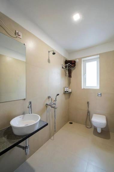 SaffronStays Casa Manga