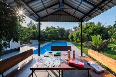 SaffronStays Casa Manga