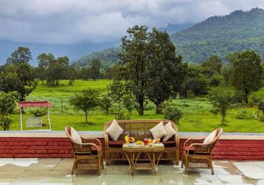 SaffronStays Olive Greens