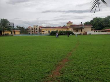 Elite Forest Retreat