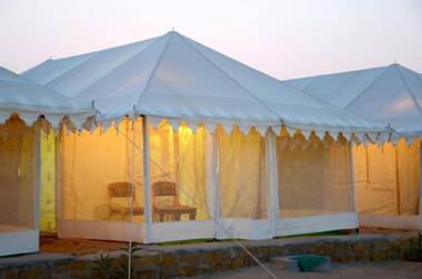 Room Factory Hotel Chain sam