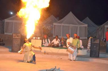 Room Factory Hotel Chain sam