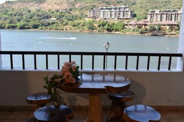 Lavasa Holiday Home (Lakeview)