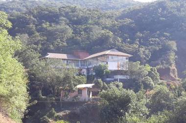 Shanti Resort and Spa