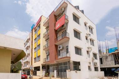 OYO 10242 Hotel Shelton Suites