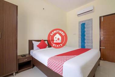 OYO 19749 New Shelton Suites