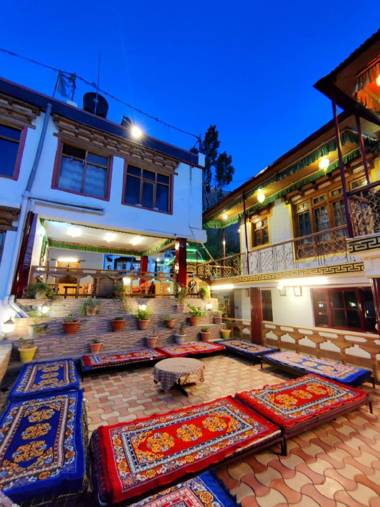 Heritage Chubi by Rover's Den