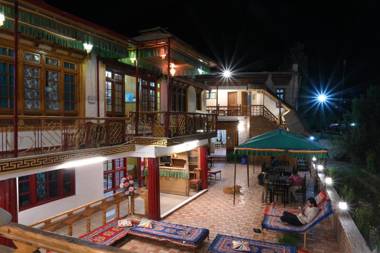 Heritage Chubi by Rover's Den