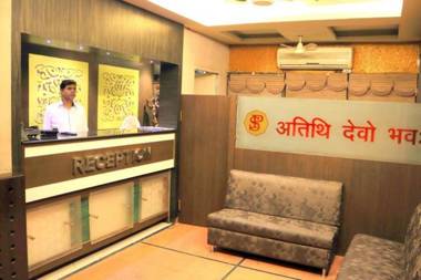 hotel sudarshan palace