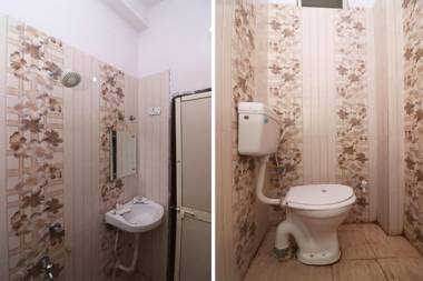 SPOT ON 27004 Hotel Om Sai Plaza