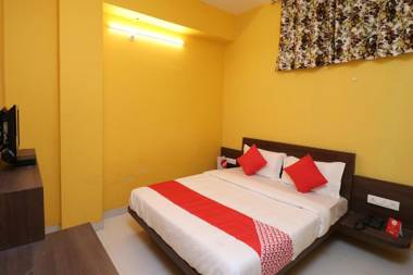 OYO 22475 Crib Inn
