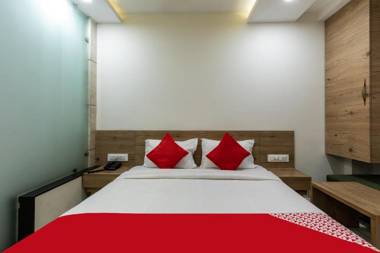 Capital O 47403 Hotel Manjeet