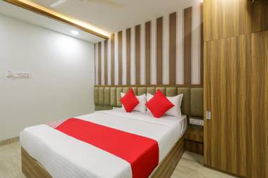 Capital O 27045 Pride Inn