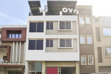 SPOT ON 76453 G Star Hotel