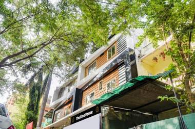 Capital O 81124 Hotel Bine Venue