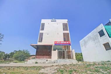 OYO 87057 Hotel Ashiyana Inn