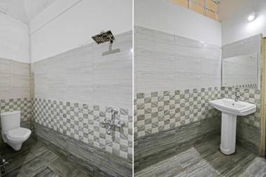 OYO Flagship 88247 Hotel Amulya Shree