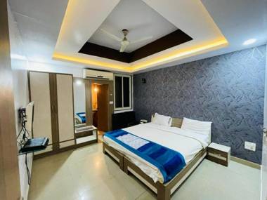 SKG Royal Palace - Chuna Bhatti