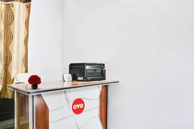 OYO 88920 Hotel Arera Inn