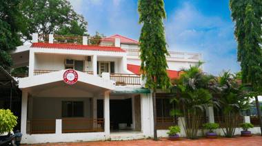 TGI Insignia Hotels and Resorts