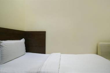 FabHotel Satyug Jaisinghpura