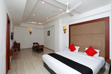 Capital O 18792 The Grand Neelam