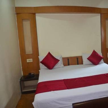 Hotel Poonam