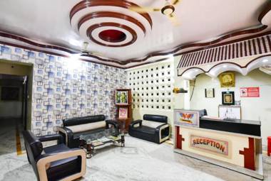 Goroomgo Roxy DX Gaya