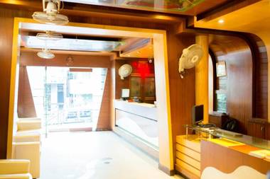 FabHotel Kinnera Comforts Railway Station