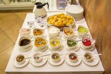 Rockdale Clarks Inn Suites