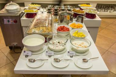 Rockdale Clarks Inn Suites