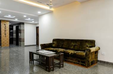 Hotel Dwaraka Inn