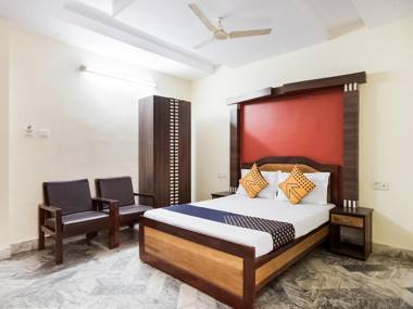 SPOT ON 63792 Vaasthu Inn