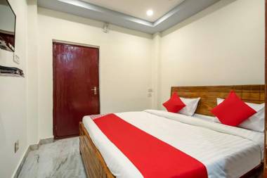 OYO 62745 Rushikonda Grand