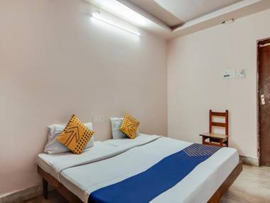 OYO Flagship 75188 Hotel Cauvery